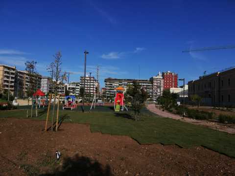 Bari, parco ex Caserma Rossani: cominciata la posa del prato 